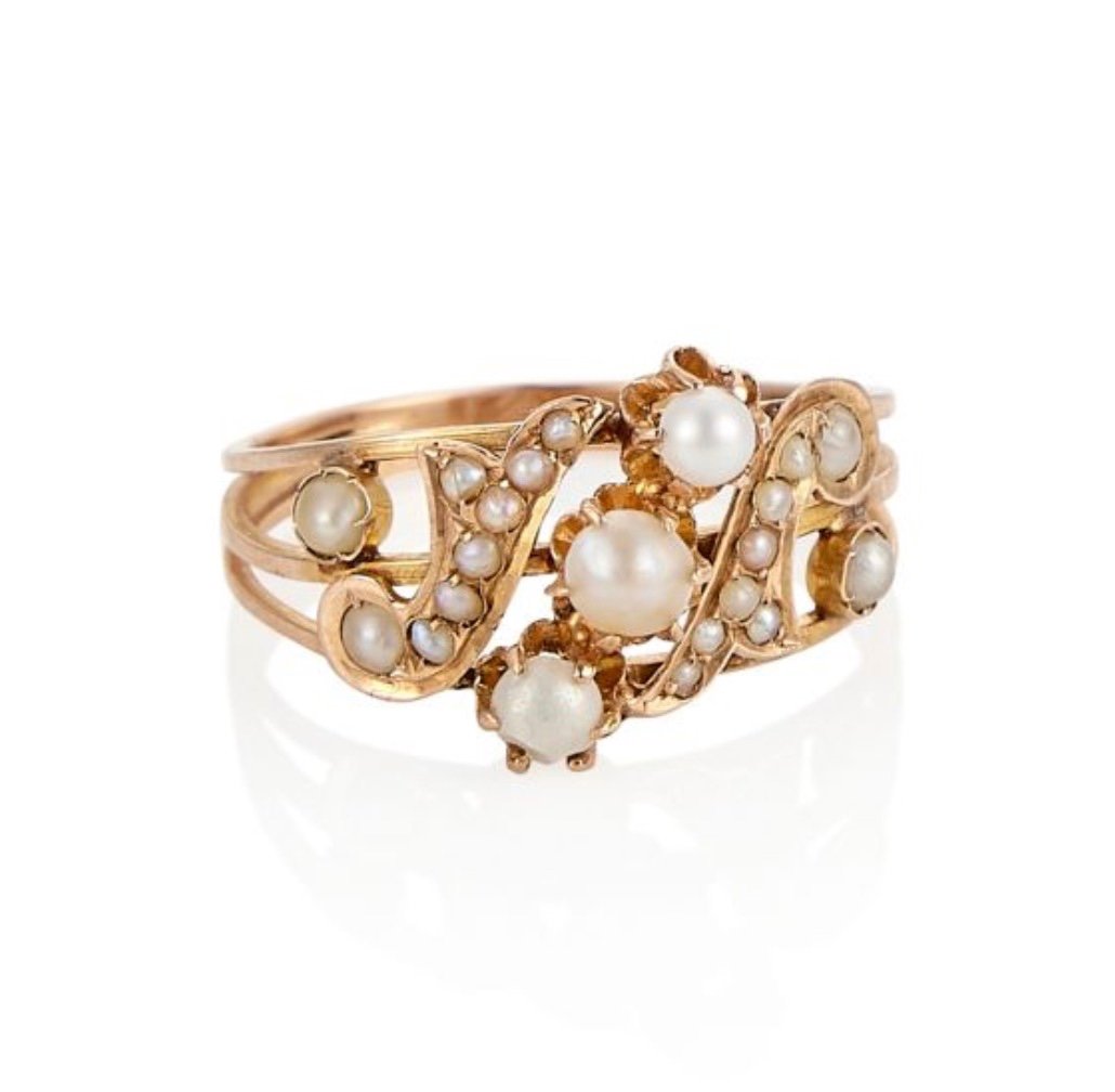 Gold And Fine Pearls Ring