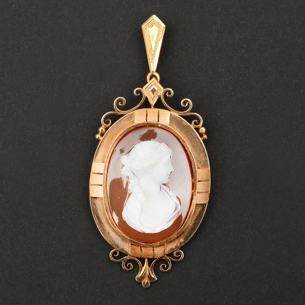 3560 – Yellow Gold Agate Cameo Pendant-photo-2