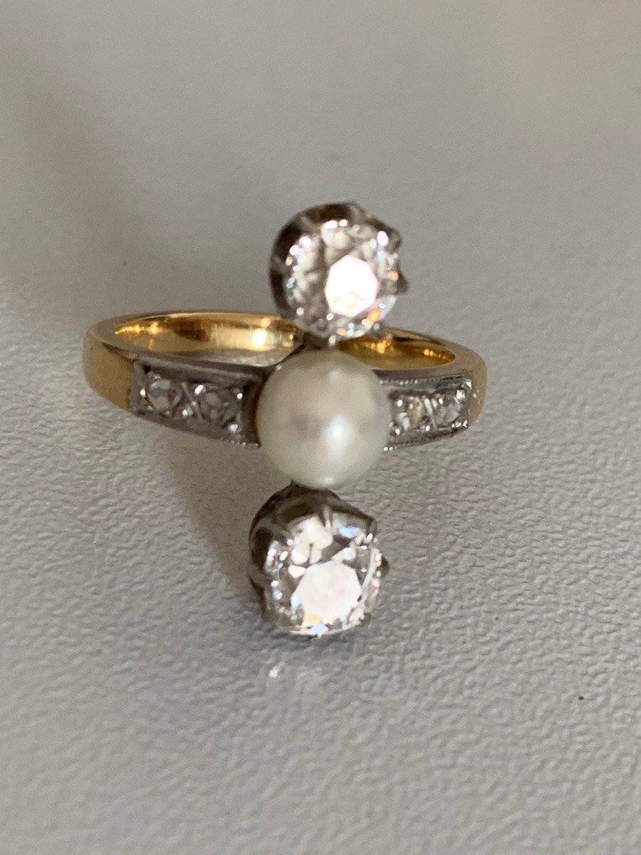 1201– Old Yellow Gold Diamond (0.70 Ct) Pearl Ring