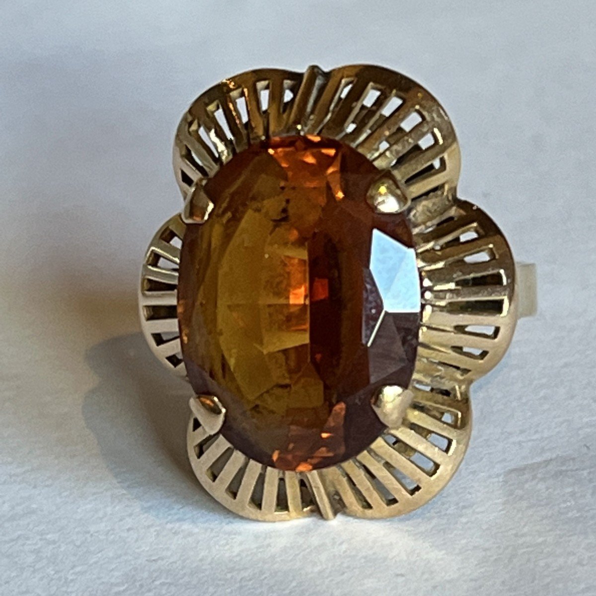 3849– Vintage Yellow Gold Orange Stone Ring