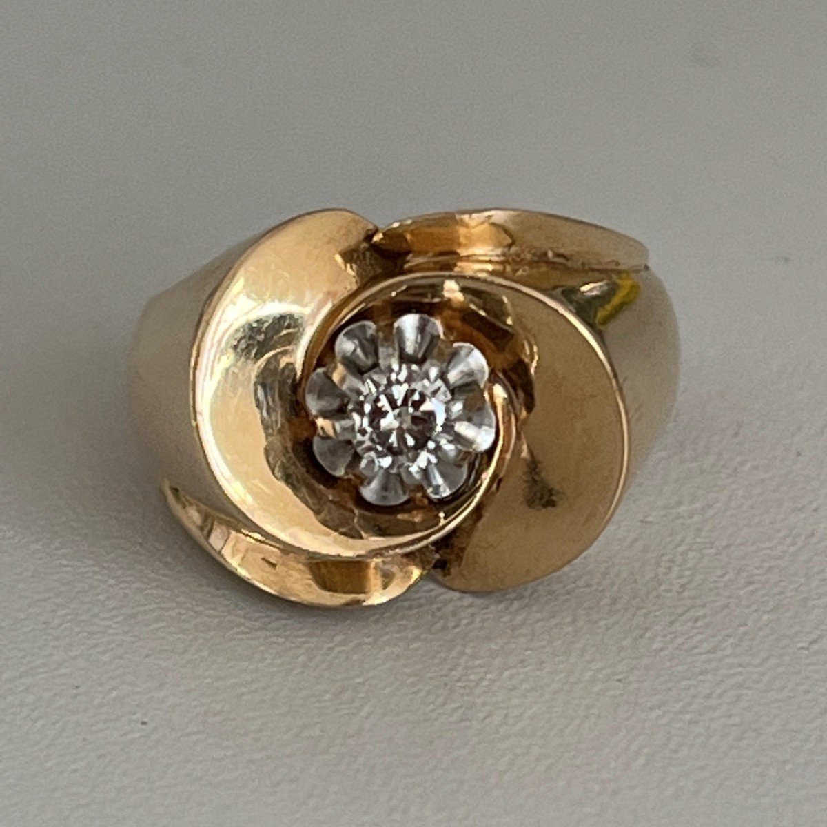 4136– Yellow Gold Platinum Diamond Ring