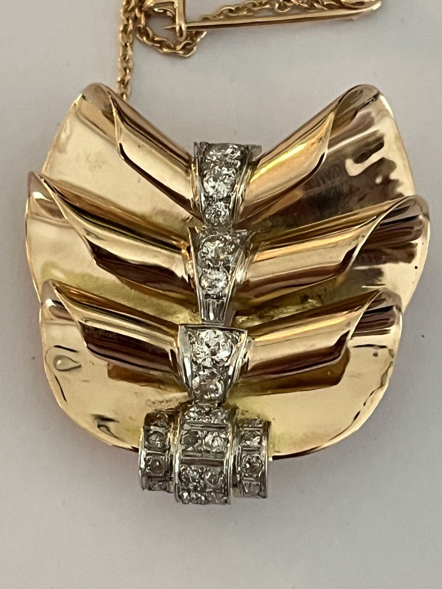 4148– Yellow Gold Platinum Diamond Clip Brooch-photo-3