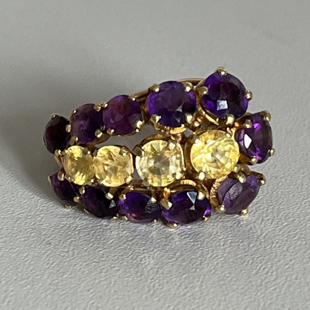 4866- Yellow Gold Citrines Amethysts Ring