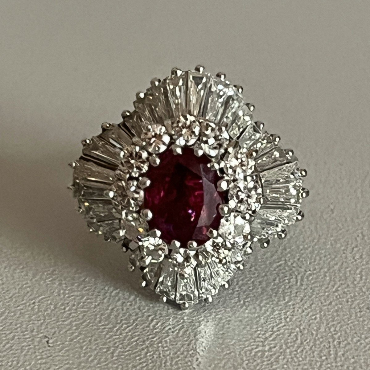 4989- Certified Ruby Gray Gold Skirt Ring Diamonds