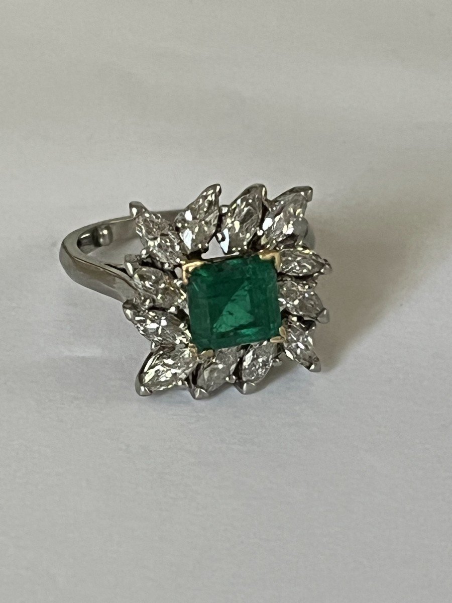 5776- White Gold Colombian Emerald Diamond Ring-photo-1