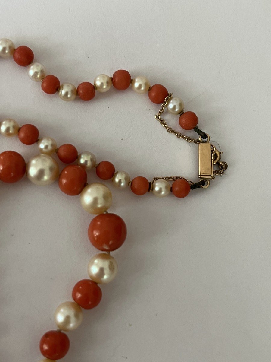 3113- Yellow Gold Akoya Pearls And Coral Necklace-photo-3
