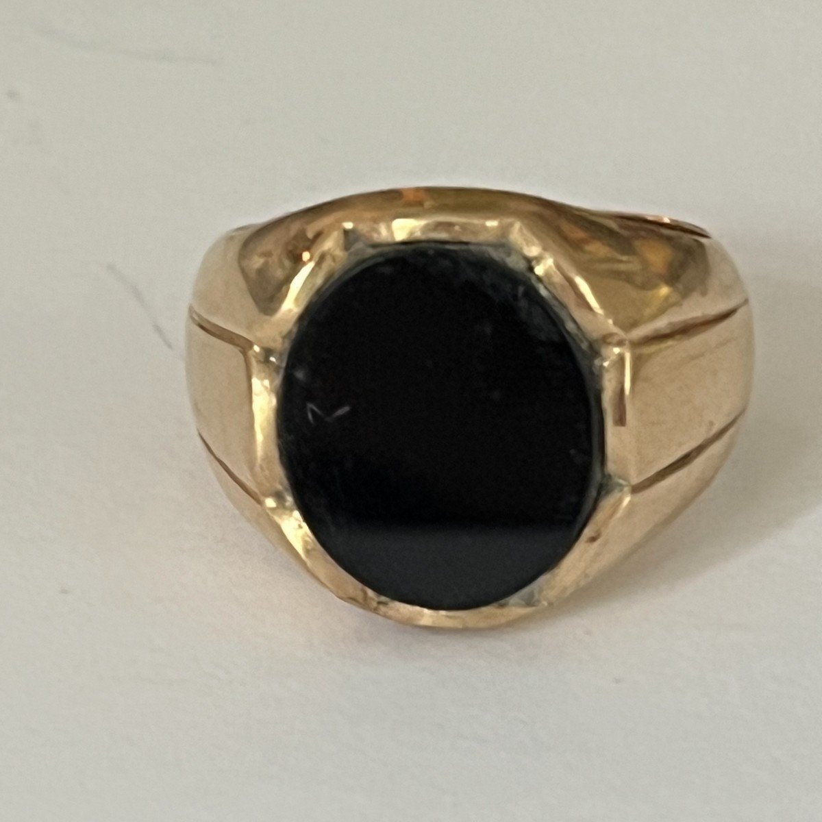 5856- Bague Chevalière Or Jaune Onyx