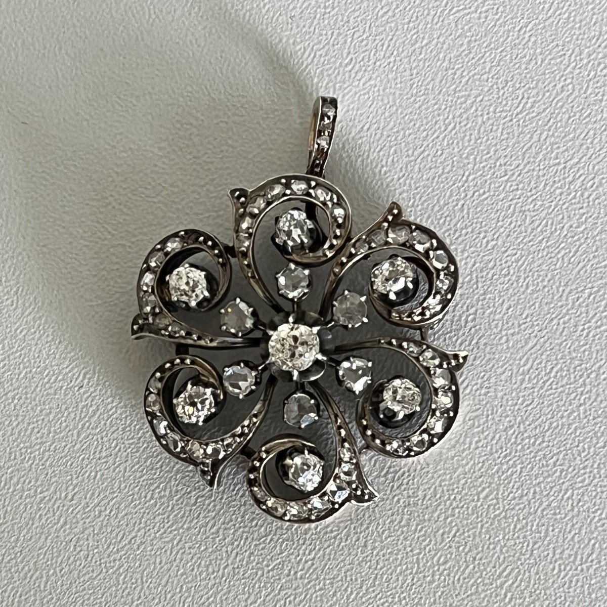 4356- Pendentif Ancien Or Jaune Argent Diamants