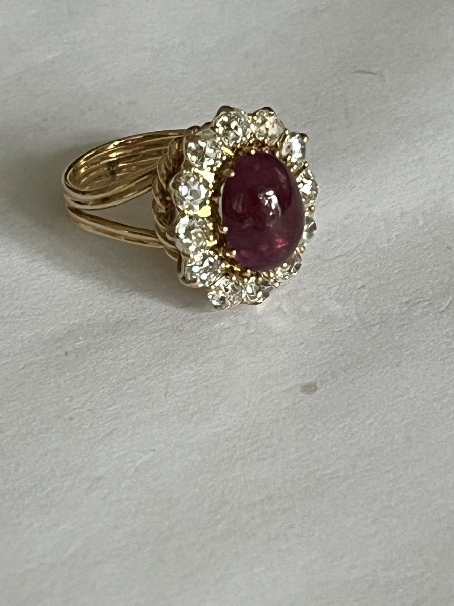 4532- Yellow Gold Ruby Cabochon Diamond Ring-photo-4