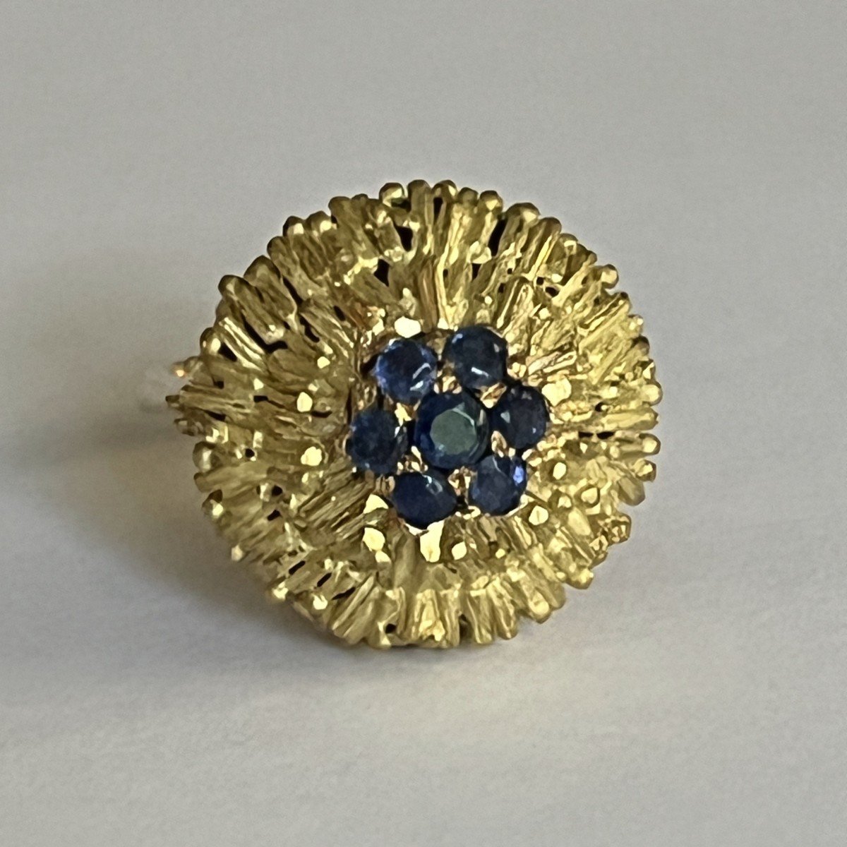 5822- Chiseled Yellow Gold Dome Ring With Sapphires