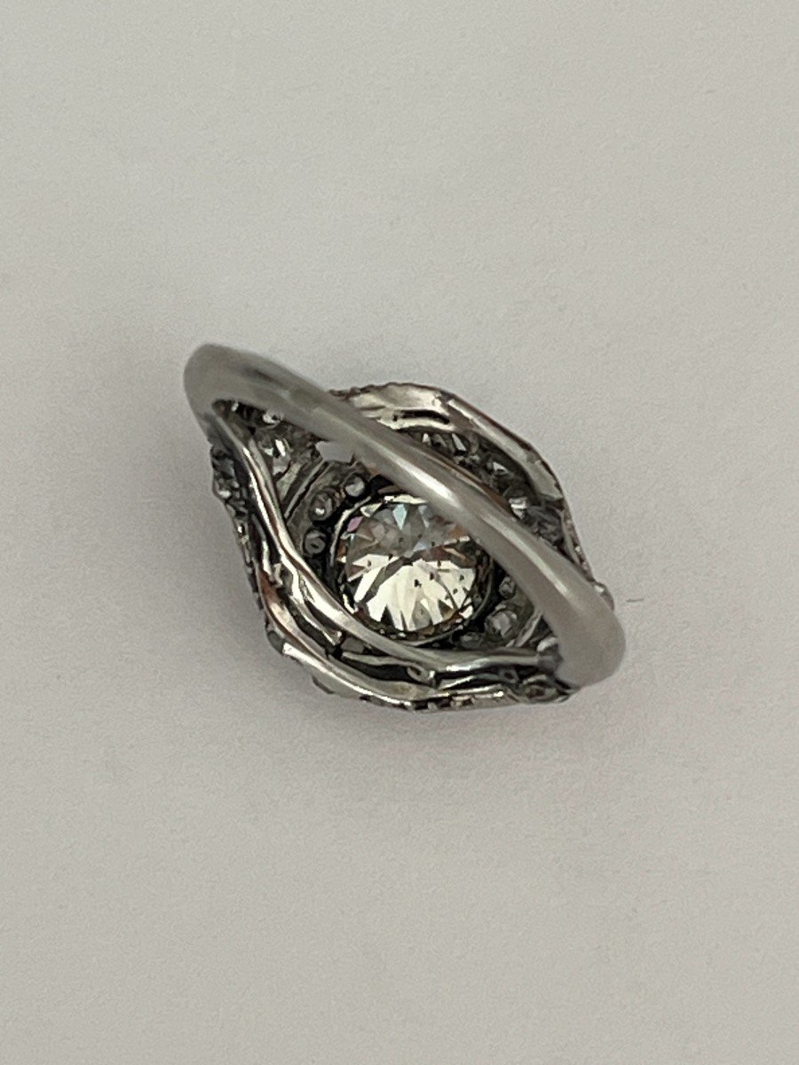 5907- Antique Platinum Diamond Ring (0.90 Ct In The Center)-photo-2