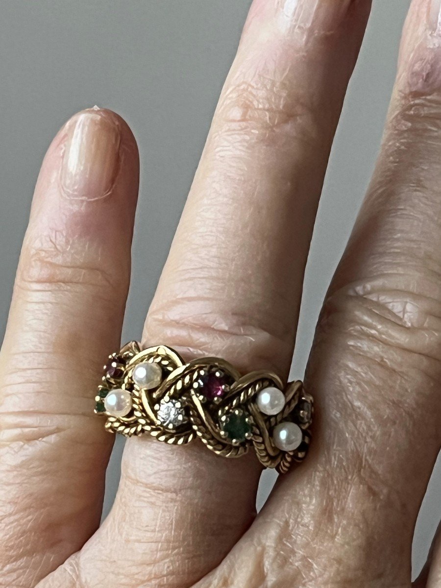 4975- Yellow Gold Braided Ring With Emeralds, Rubies, Diamonds And Pearls-photo-1