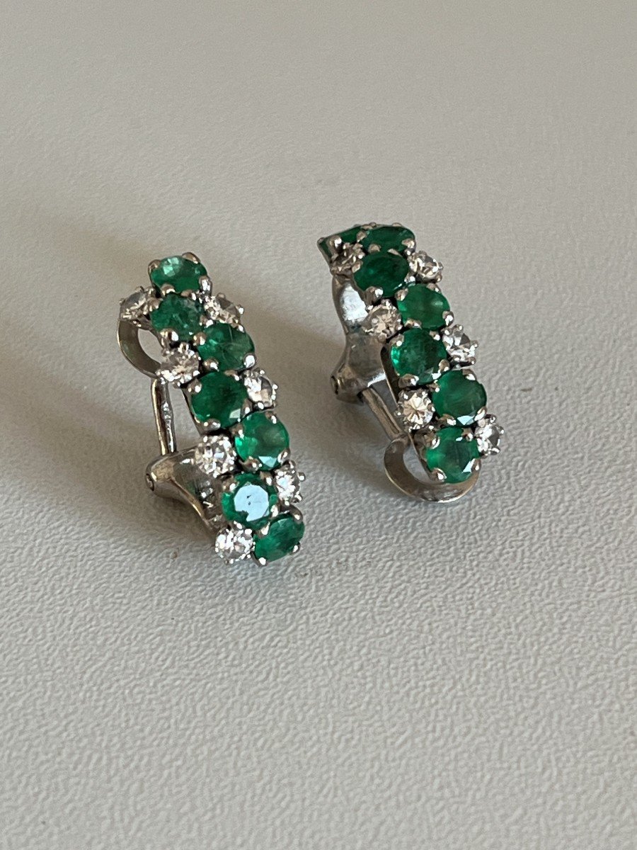 5973- Boucles d'Oreilles Or Gris Platine Emeraudes Diamants-photo-4