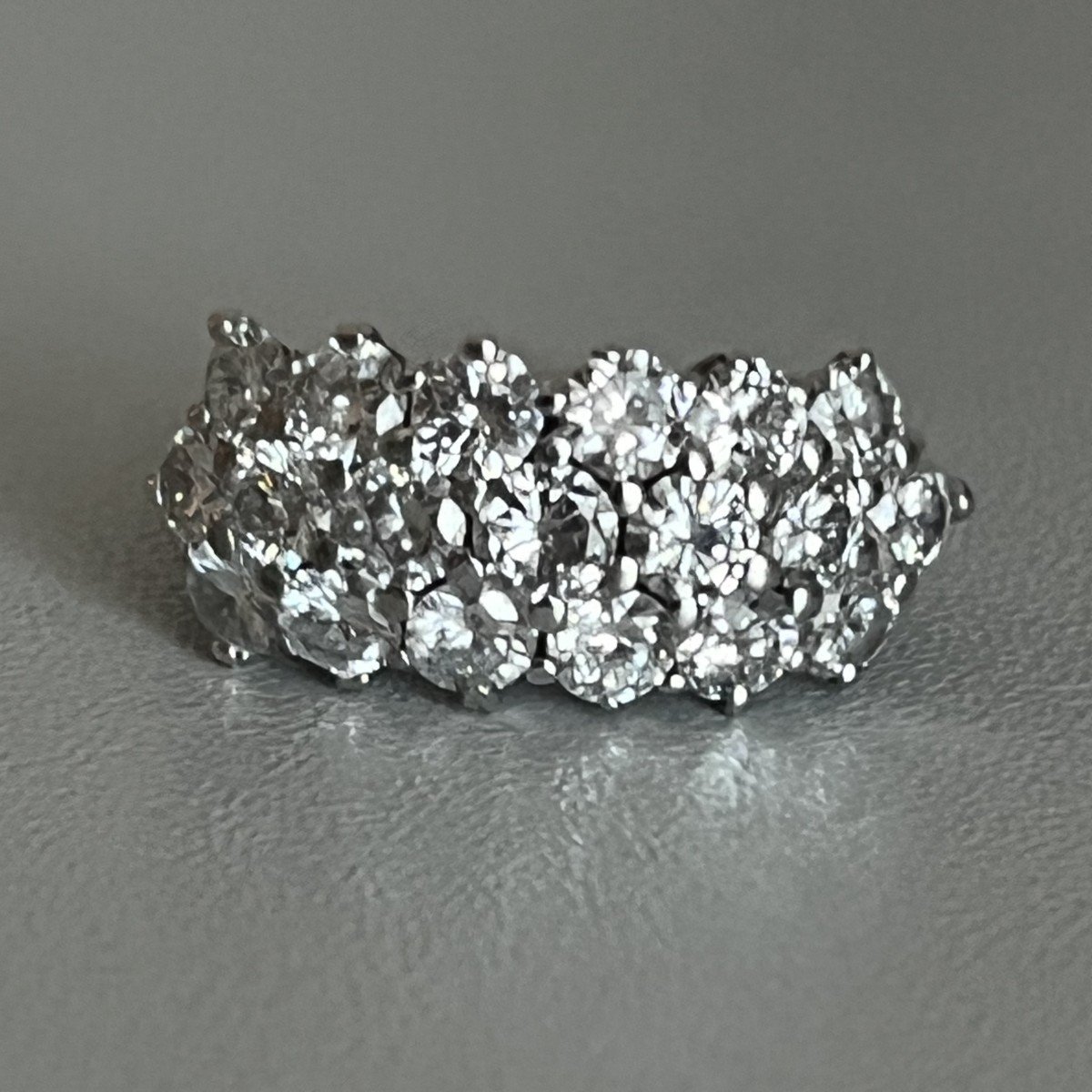 6127- White Gold Band Ring With Diamonds 2.30 Ct