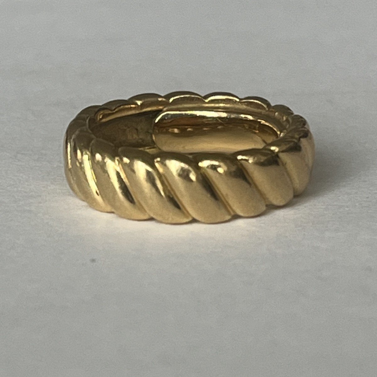 6103- Bague Bandeau Or Jaune Tressé