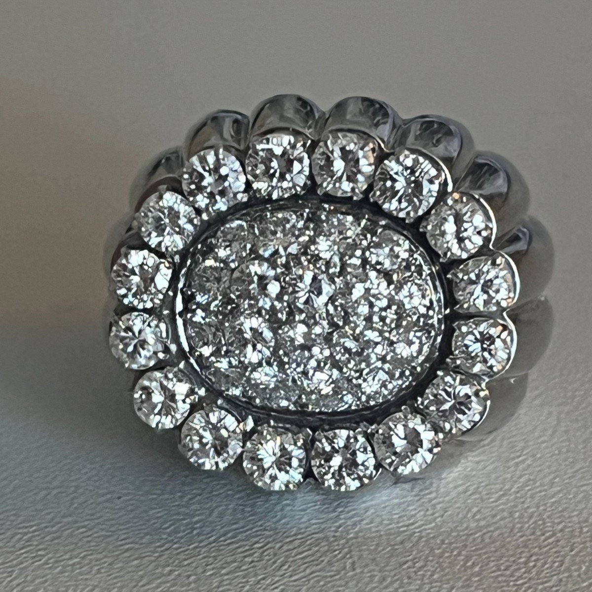 6186- Platinum Diamond Dome Ring