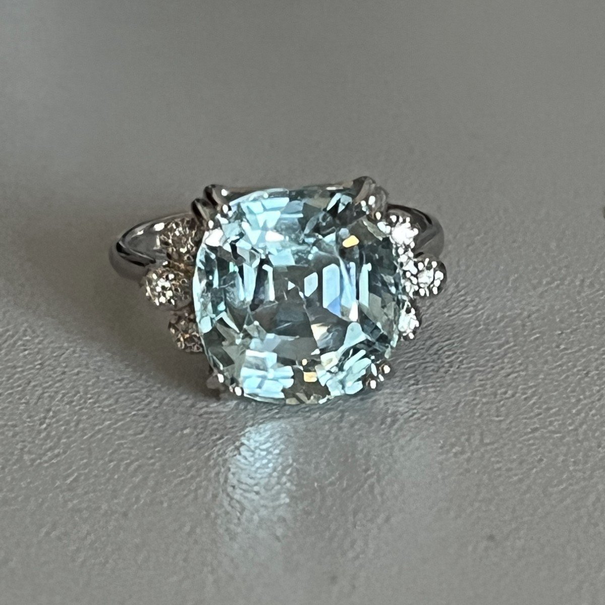 3737- White Gold Ring Aquamarine Cushion Diamonds