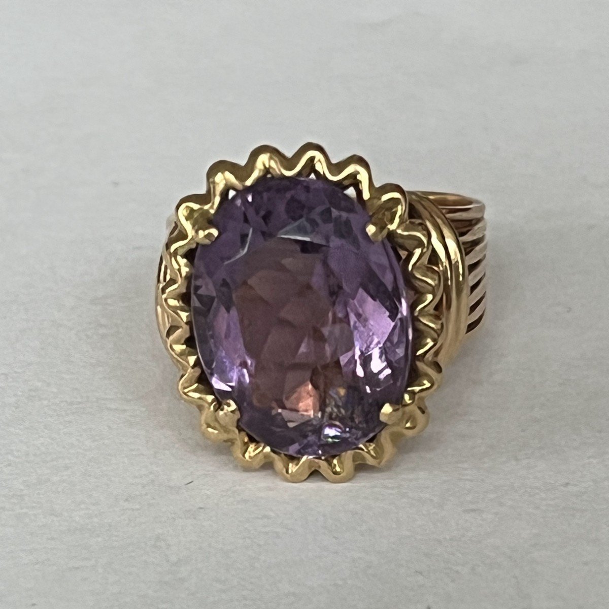 6302- Yellow Gold Amethyst Ring 1960s