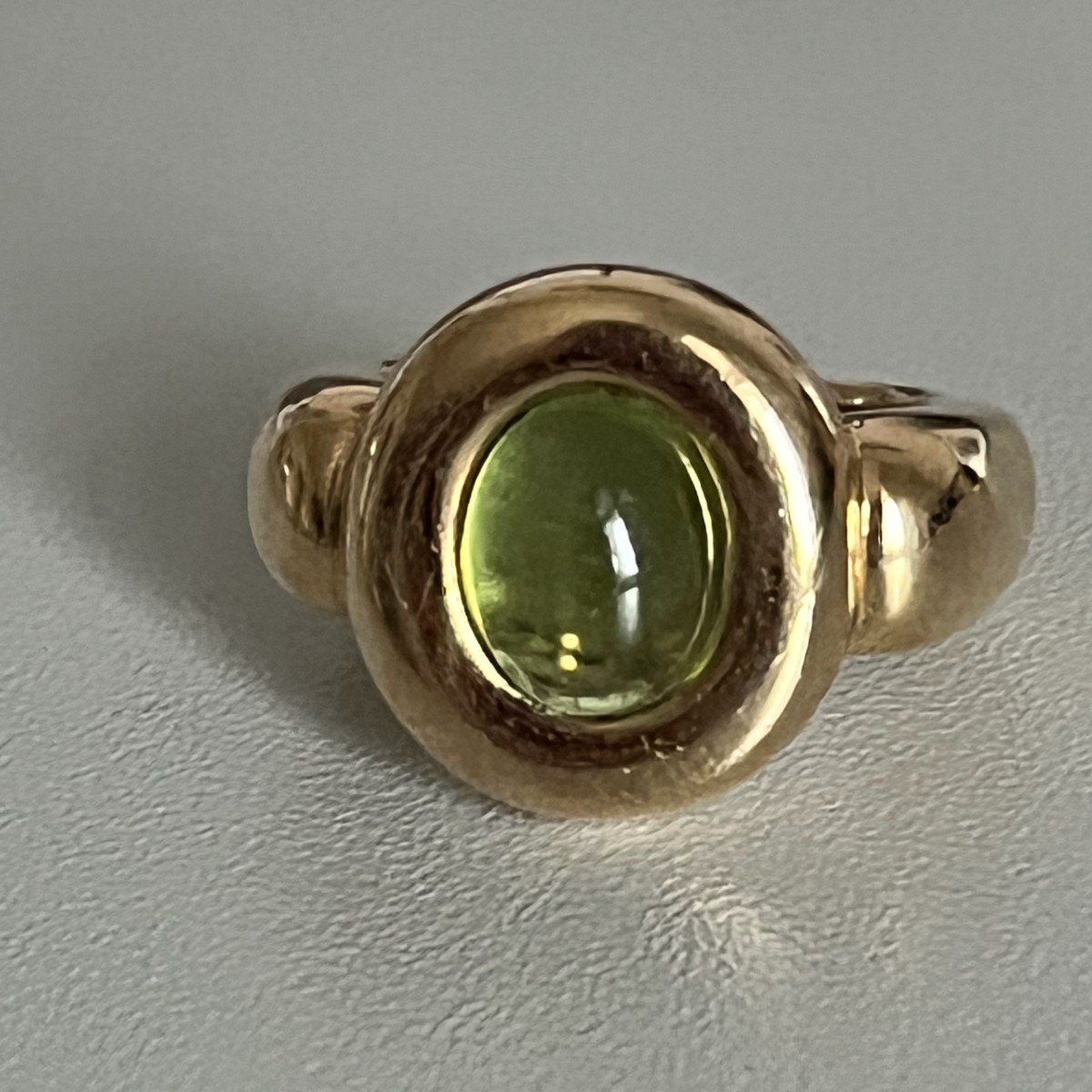 6309- Poiray Yellow Gold Peridot Ring