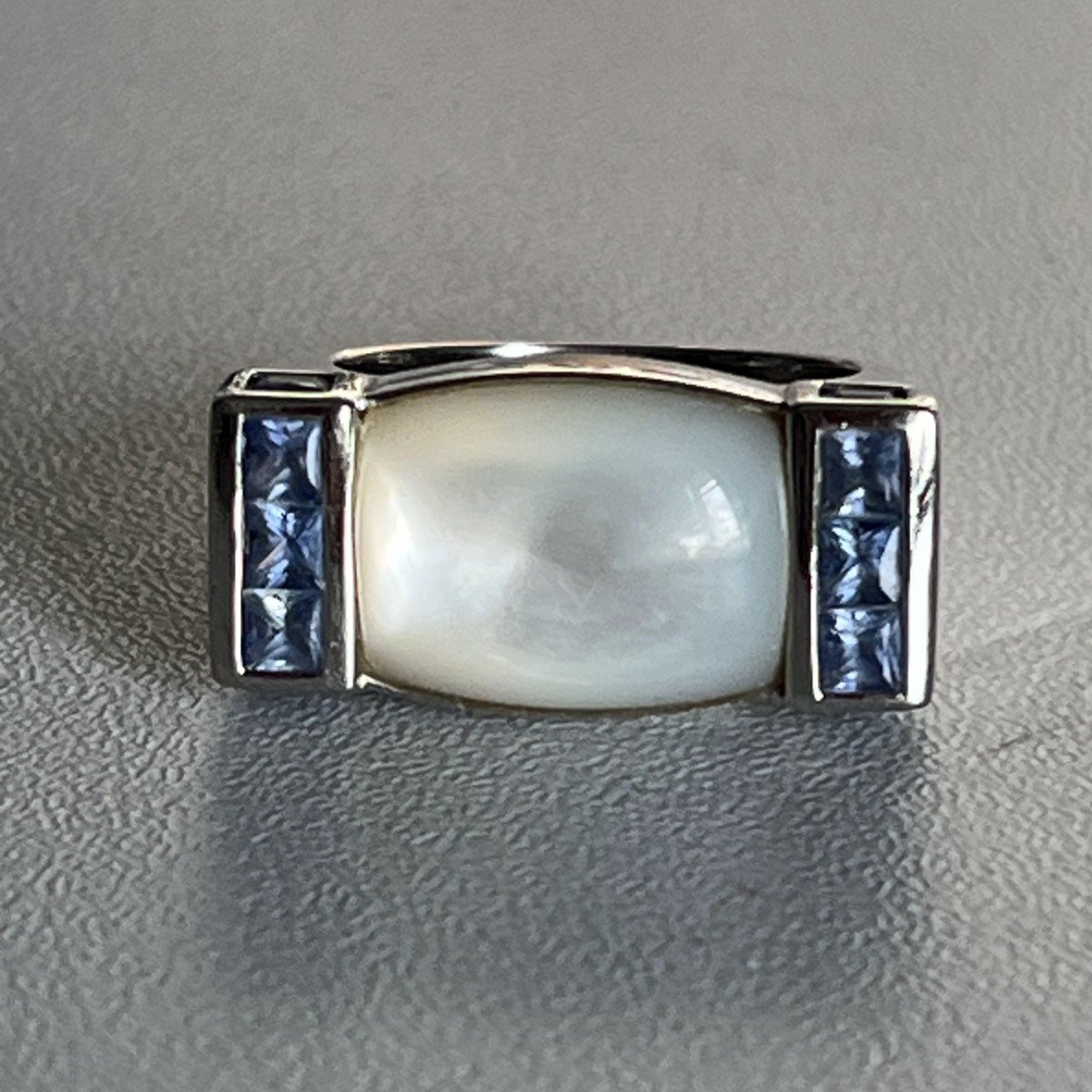 6209- White Gold Opal Sapphire Ring