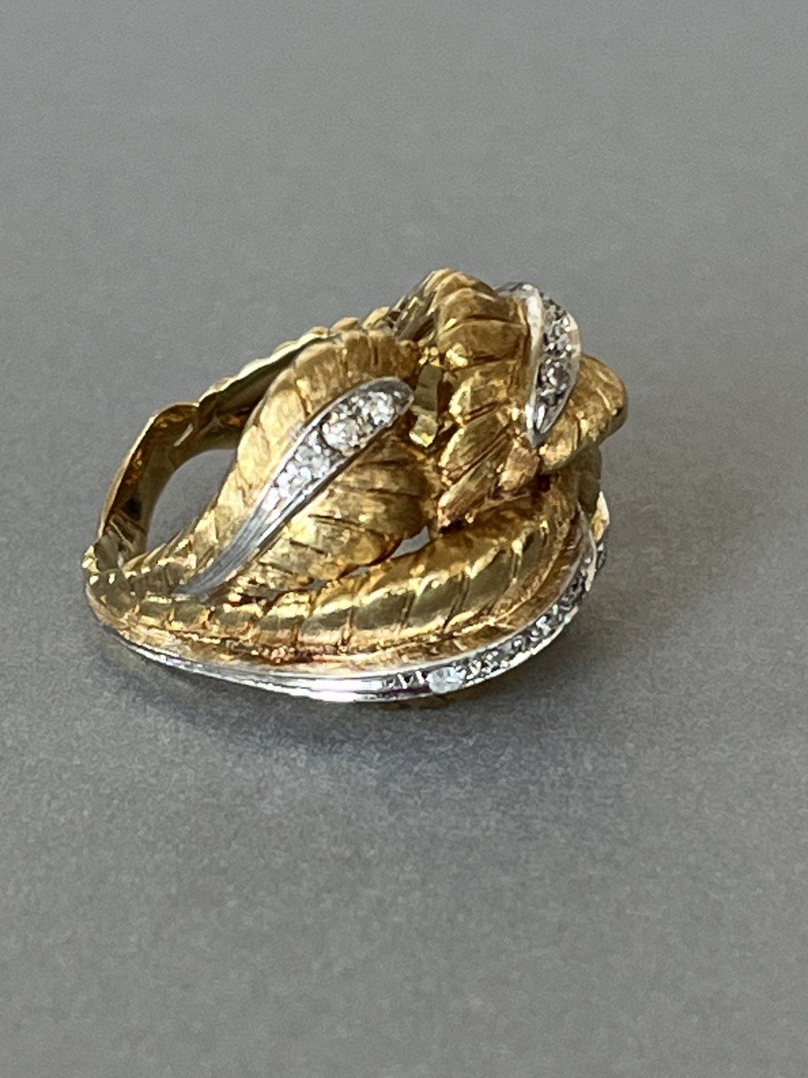 6348- Yellow Gold Foliage Ring With Diamonds From The 1970s-photo-1