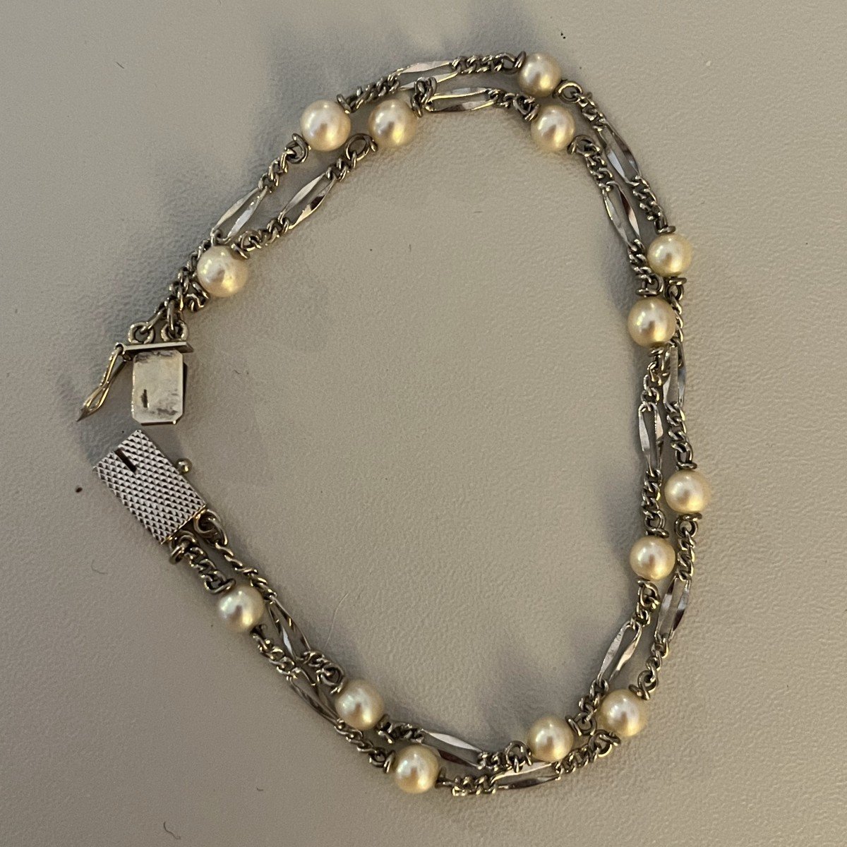 6180a- Double Row Bracelet White Gold Akoya Pearls