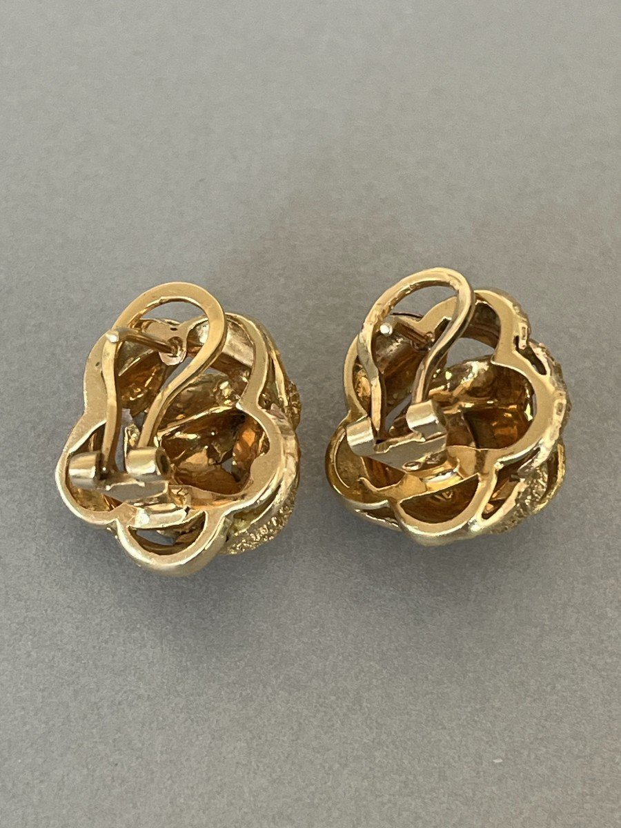 6349b- Yellow Gold Intertwined Leaf Earrings-photo-3