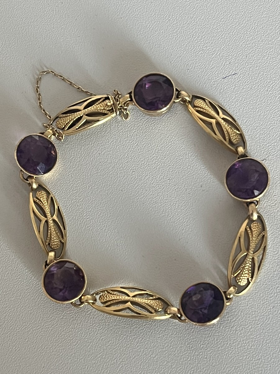 6376- Yellow Gold Filigree Amethyst Bracelet