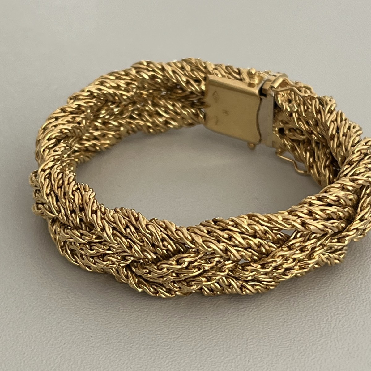 4429- Bracelet Souple Or Jaune Tressé