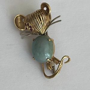 4560- Broche Souris Or Jaune Amazonite Rubis