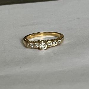 4506- Bague Jonc Or Jaune Diamants (0,59 Ct Au Centre)