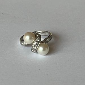 5041a- Bague Toi & Moi Or Gris Perles Diamants