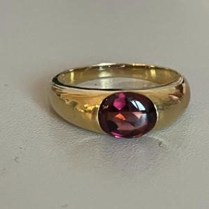 4935- Garnet Yellow Gold Stern Bangle Ring