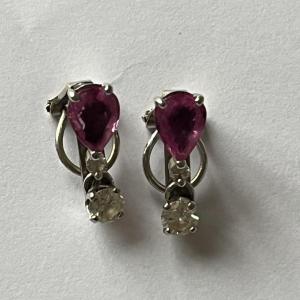 4841- Boucles d'Oreilles Or Gris Saphirs Roses Diamants