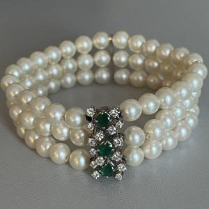 5199- 3 Row Pearl Bracelet Clasp Gray Gold Emeralds Diamonds