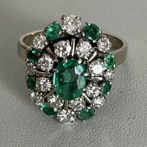 5430- White Gold Platinum Emerald Diamond Ring