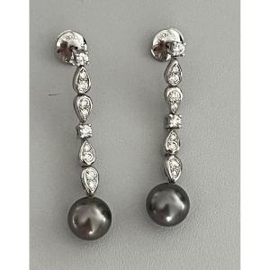 P1125- Boucheron White Gold Tahitian Pearl Diamond Earrings