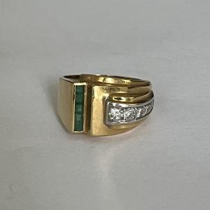 5870- Tank Ring Yellow Gold Emeralds Diamonds