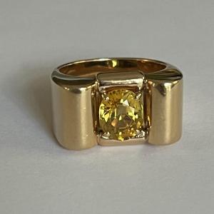 5697- Certified Yellow Sapphire Yellow Gold Signet Ring