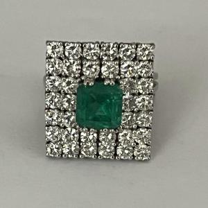 5751- Colombian Emerald White Gold Ring Diamonds 2.20 Ct