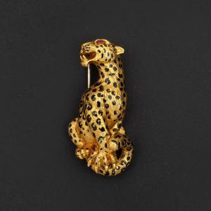 5912- Yellow Gold Enamel Panther Brooch