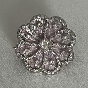 6184- Mellerio Brooch Yellow Gold Diamonds