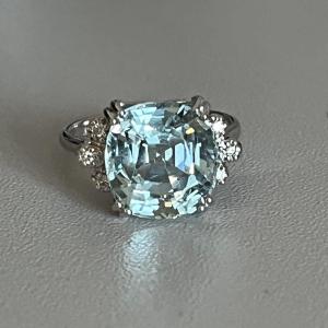 3737- Bague Or Gris Aigue-marine Coussin Diamants