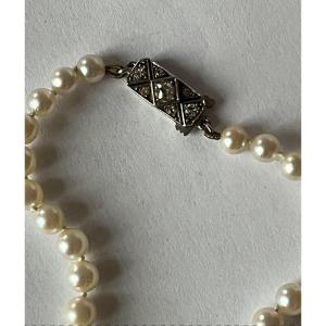 6243- Falling Pearl Necklace Platinum Clasp Diamonds