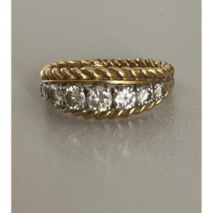 6404- Twisted Yellow Gold Garter Ring With Diamonds