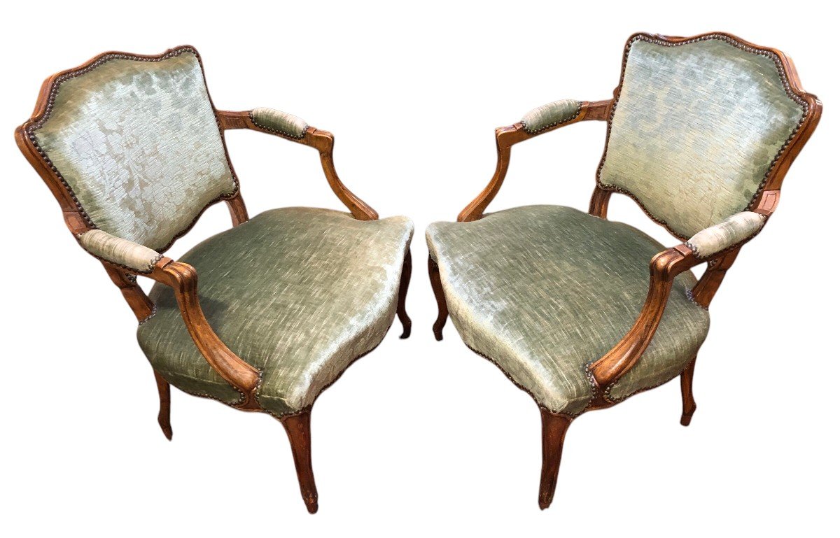 Pair Of Louis XV Style Dressing Chairs With Scalloped Backrest In Beech-photo-2