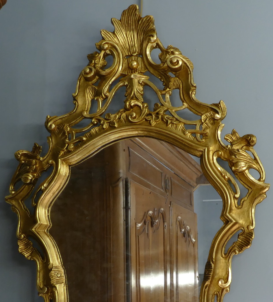 Miroir en bois sculpté doré de style Louis XV 19è siècle-photo-2