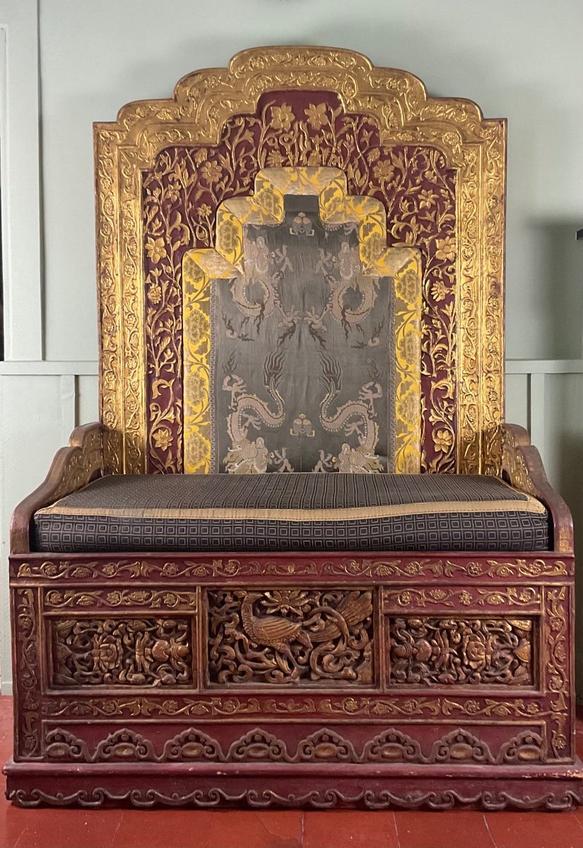 “tibetan Throne”