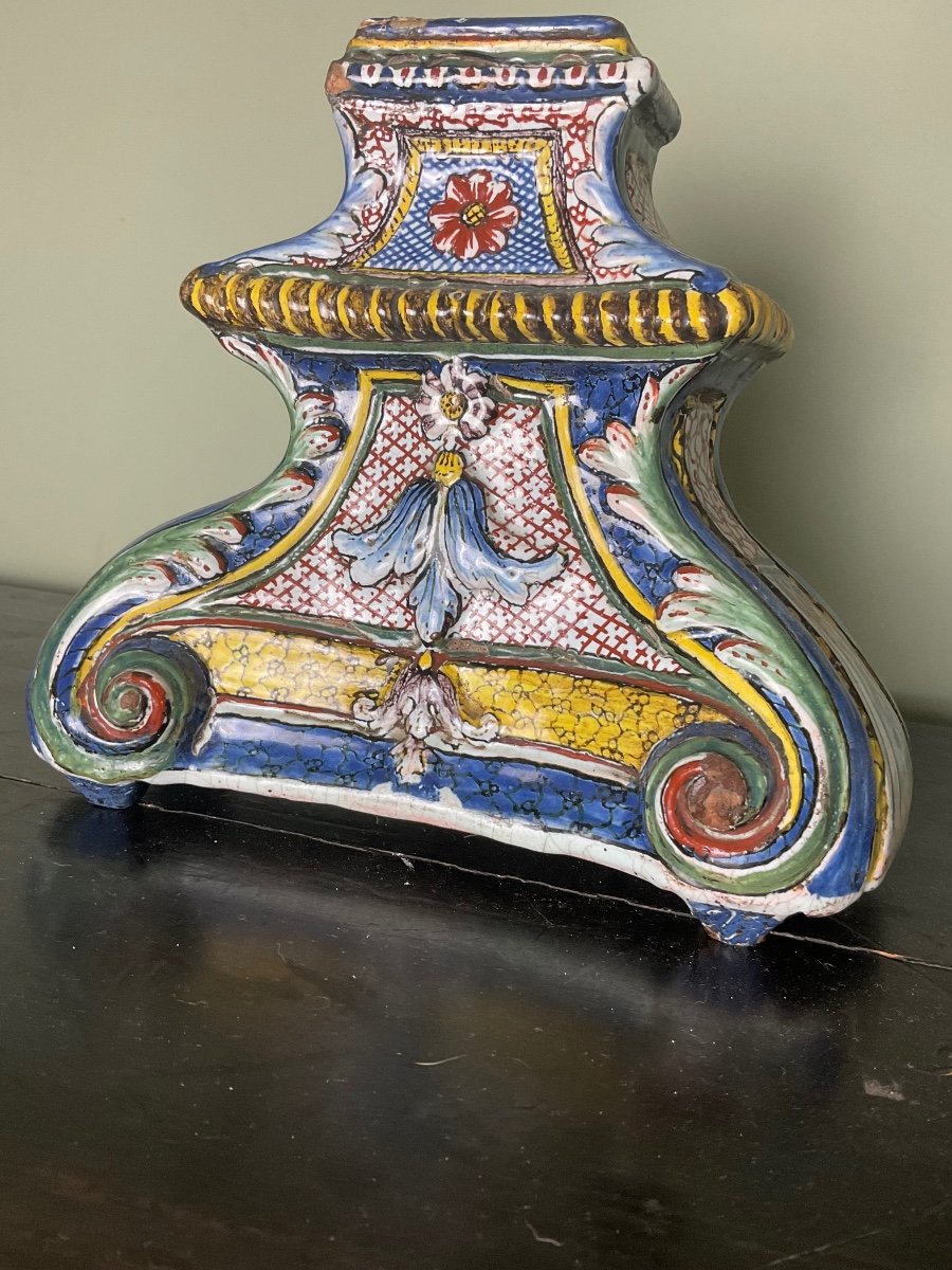 18th Century Ceramic Support -photo-1