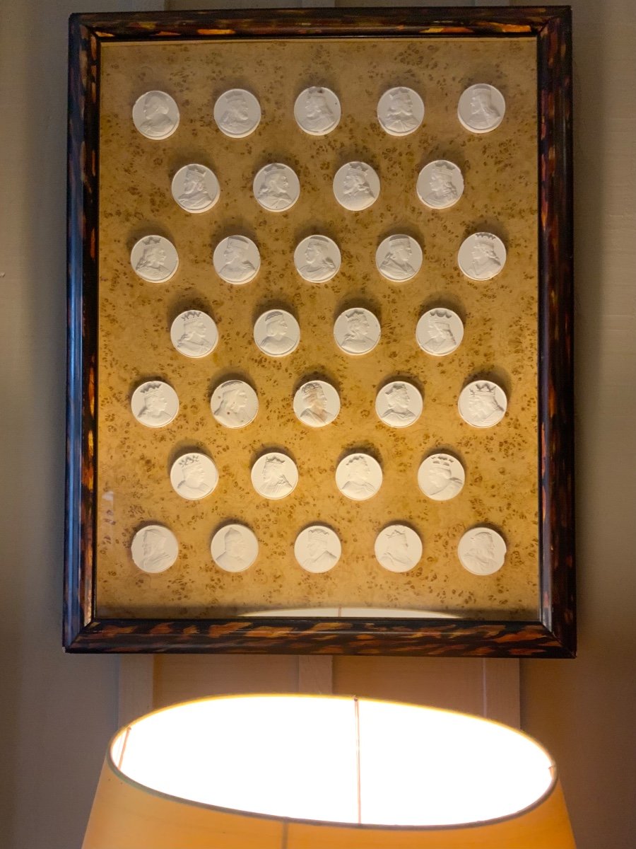 Gallery Of Plaster Medallions -photo-3